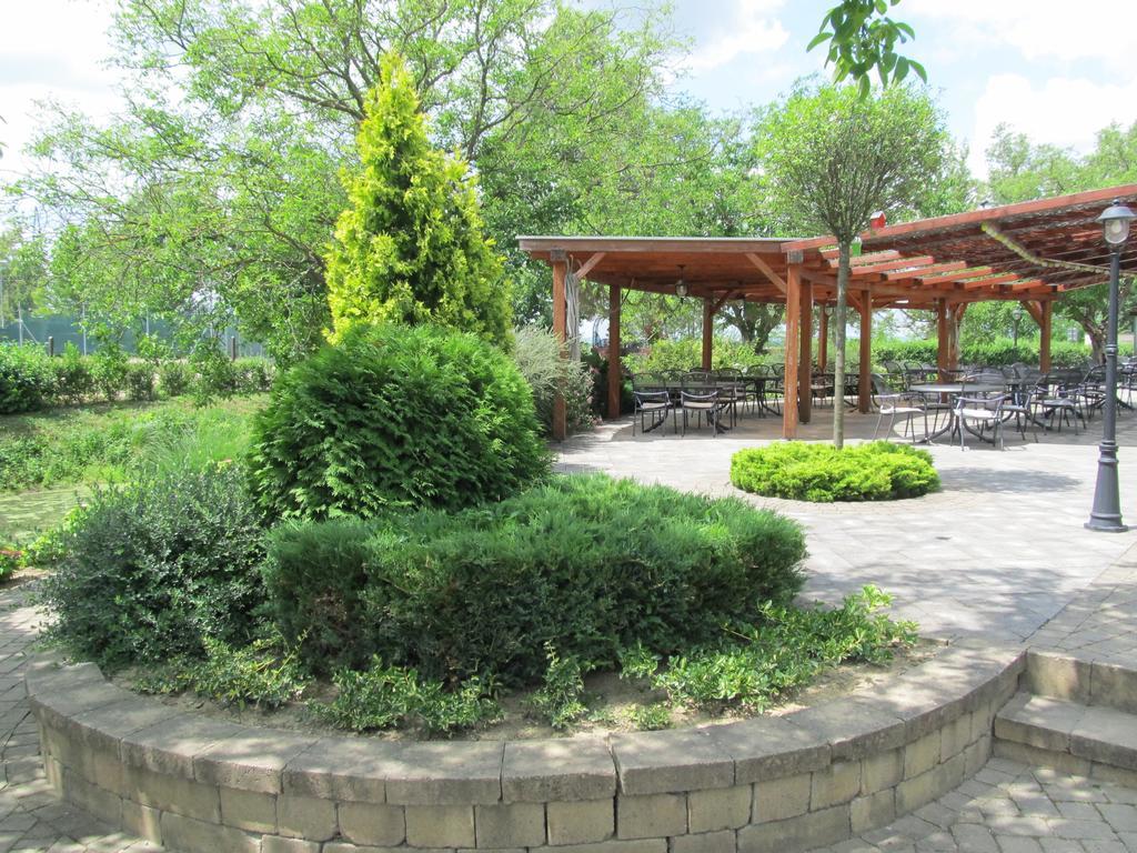 Penzion Eko Park Piestany Ngoại thất bức ảnh